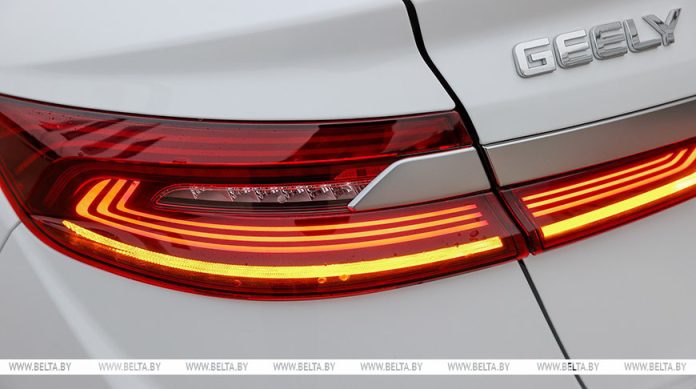 «БЕЛДЖИ» планирует в ноябре вывести на рынок новую модель электромобиля