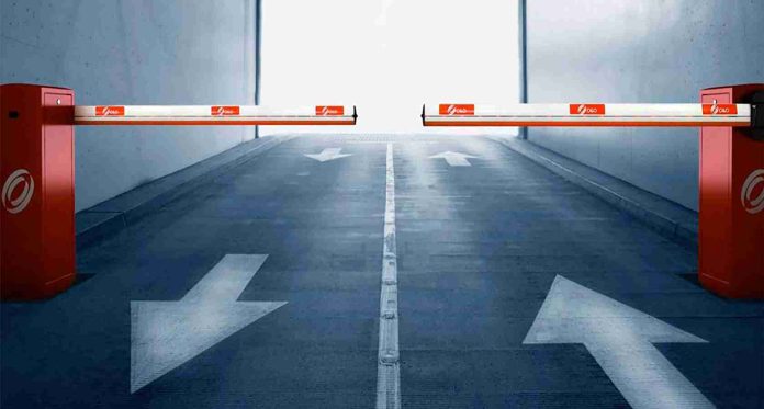 Иллюзия выгоды: мошенники наживаются на благоустройстве дворов