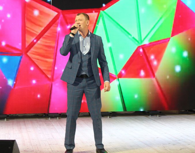 Праздничный концерт, посвященный Дню пожилых людей, прошел в районном Центре культуры