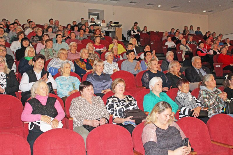 Праздничный концерт в честь Дня матери прошел в Костюковичах Праздничный концерт в честь Дня матери прошел в Костюковичах