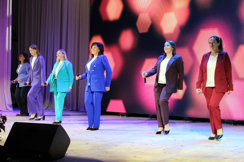 Праздничный концерт в честь Дня матери прошел в Костюковичах Праздничный концерт в честь Дня матери прошел в Костюковичах