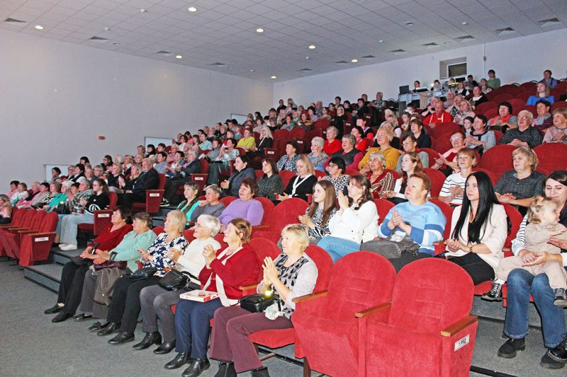 Праздничный концерт в честь Дня матери прошел в Костюковичах Праздничный концерт в честь Дня матери прошел в Костюковичах