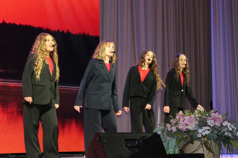 Праздничный концерт в честь Дня матери прошел в Костюковичах Праздничный концерт в честь Дня матери прошел в Костюковичах