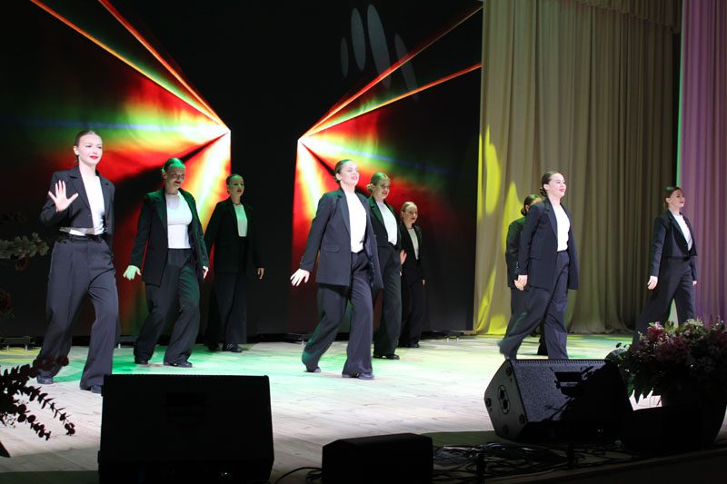 Праздничный концерт в честь Дня матери прошел в Костюковичах Праздничный концерт в честь Дня матери прошел в Костюковичах