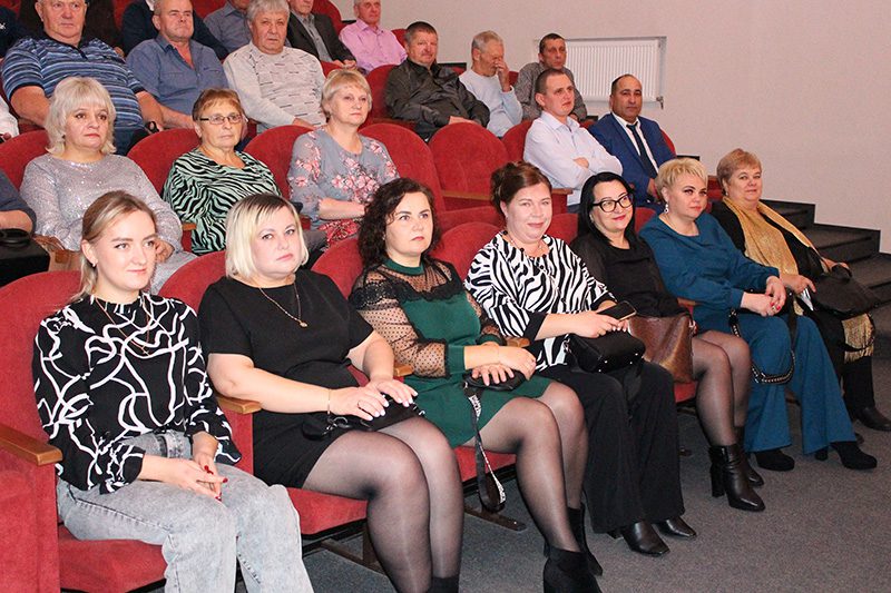 Как чествовали в Костюковичах профессионалов дорожно-транспортной отрасли