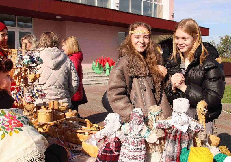 ФОТОФАКТ: Областные "Дожинки-2025" отпраздновали в Кричеве