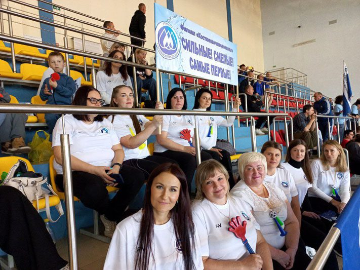 Костюковчане уверенно выиграли турнир по мини-футболу