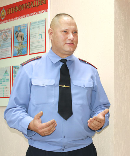 Торжественное собрание в честь Дня отца прошло в Костюковичском РОВД