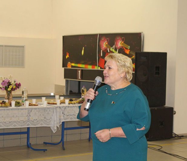 Ветеранов труда Костюковщины чествовали в МКЦ "Юность" Ветеранов труда Костюковщины чествовали в МКЦ "Юность"