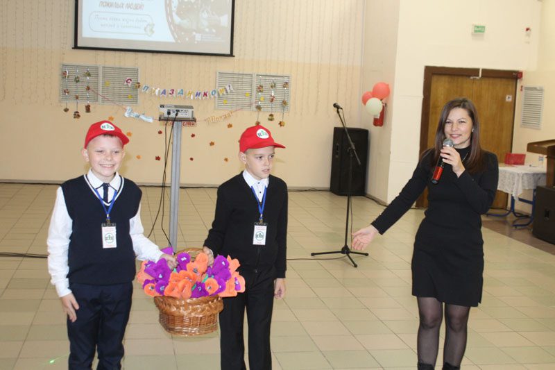 Ветеранов труда Костюковщины чествовали в МКЦ "Юность" Ветеранов труда Костюковщины чествовали в МКЦ "Юность"