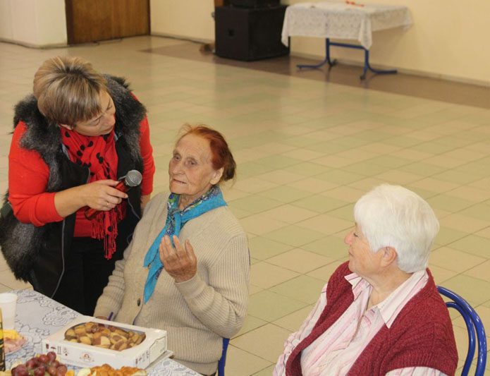 Праздничное мероприятие для ветеранов труда сферы культуры прошло в МКЦ «Юность»
