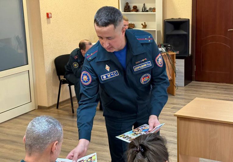 Павел Добрыднев в тройке лучших инспекторов - пропагандистов в области Павел Добрыднев в тройке лучших инспекторов - пропагандистов в области