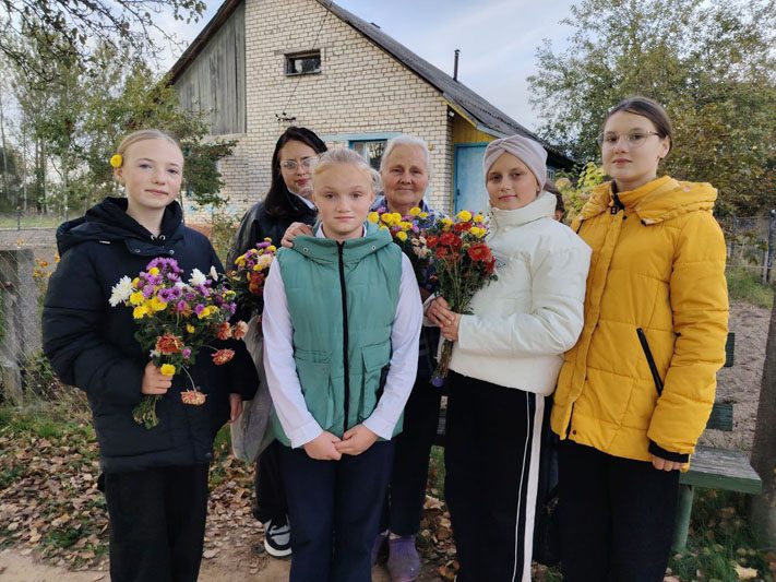В Новых Самотевичах прошла ежегодная акция ко Дню пожилого человека В Новых Самотевичах прошла ежегодная акция ко Дню пожилого человека
