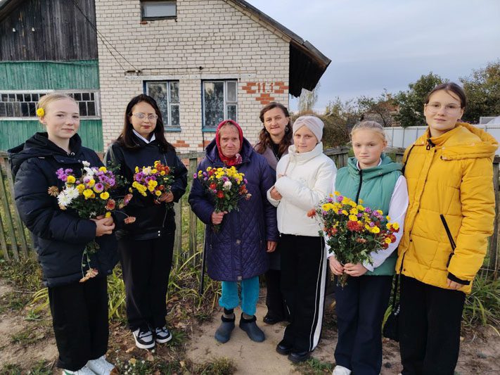 В Новых Самотевичах прошла ежегодная акция ко Дню пожилого человека В Новых Самотевичах прошла ежегодная акция ко Дню пожилого человека