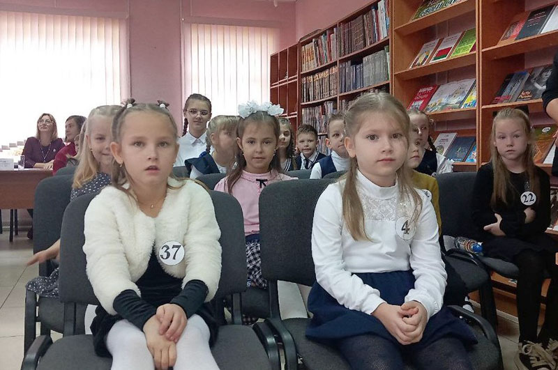 Узнали, кто стал победителем детского конкурса поэзии в Костюковичах Узнали, кто стал победителем детского конкурса поэзии в Костюковичах