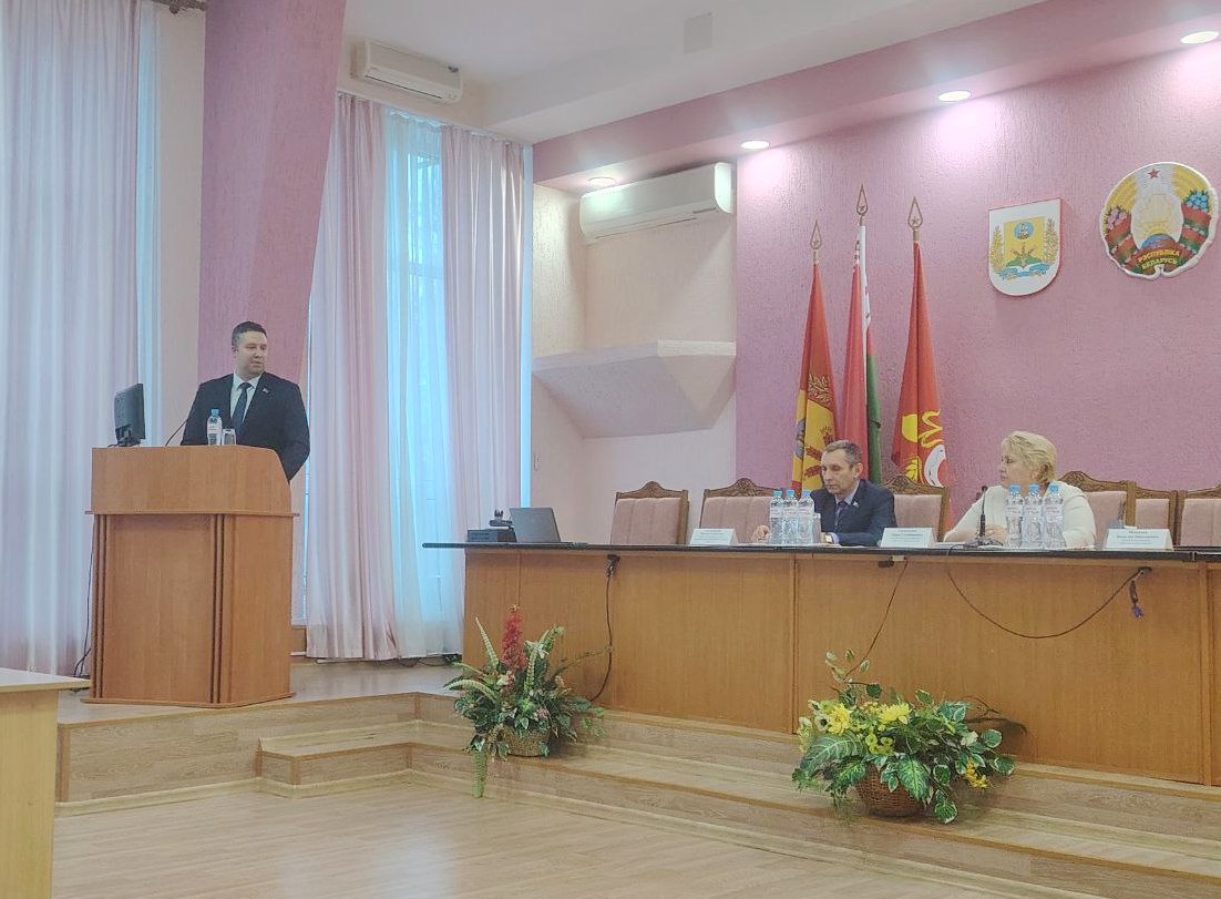 В Костюковичах прошла внеочередная сессия районного Совета депутатов