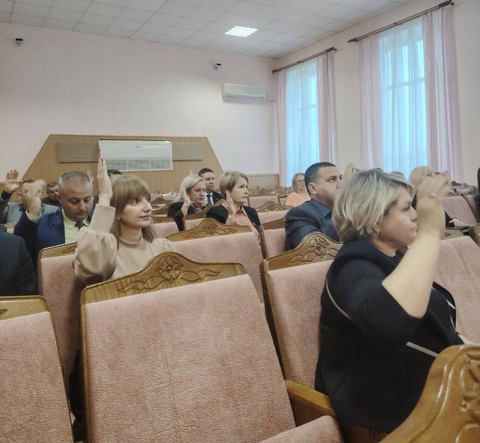 В Костюковичах прошла внеочередная сессия районного Совета депутатов