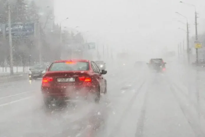 Белорусов ждет целая неделя дождей, ветра и заморозков: прогноз Белгидромета