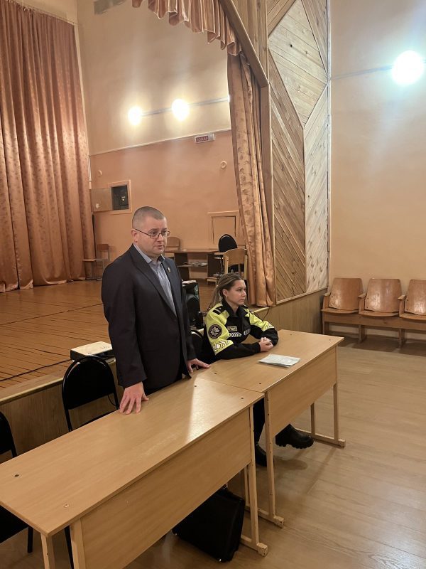 Диалоговая площадка по профилактике ДТП состоялась в Новосамотевичской школе Диалоговая площадка по профилактике ДТП состоялась в Новосамотевичской школе