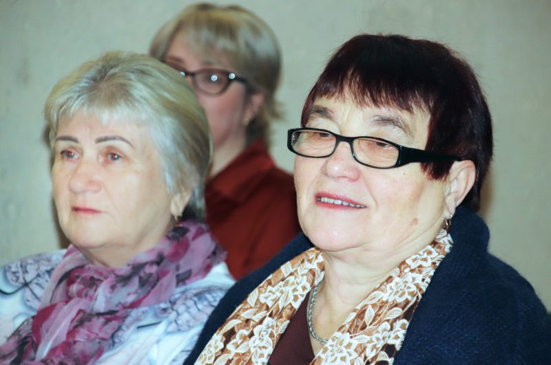 Лучшим рецептом от старости поделились костюковчане элегантного возраста Лучшим рецептом от старости поделились костюковчане элегантного возраста