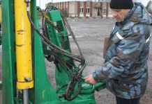 Зима близко! Как справляются с постановкой техники на хранение в КСУП «Самотевичи Агро»