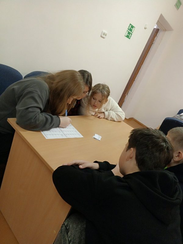 "Интеллект-марафон" в Костюковичах продолжается: узнали, кто победил во втором туре