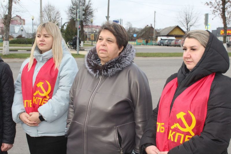 В Костюковичах состоялся митинг, посвященный Дню Октябрьской революции