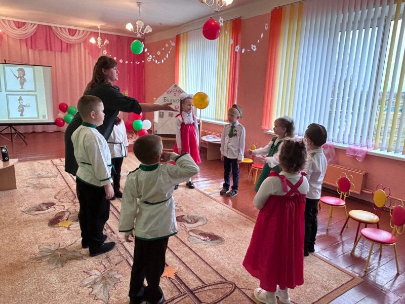 Патриотическая акция "Письмо о Беларуси" продолжается на Костюковщине