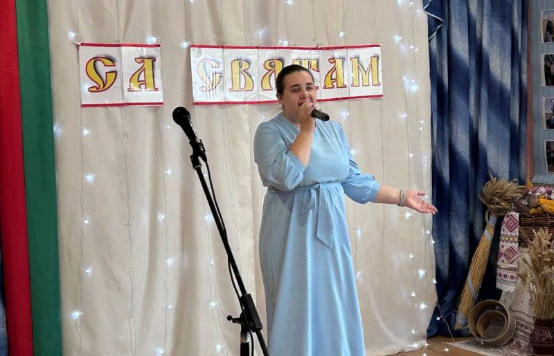 Торжества в честь тружеников села прошли в Новых Самотевичах и Белой Дуброве Торжества в честь тружеников села прошли в Новых Самотевичах и Белой Дуброве