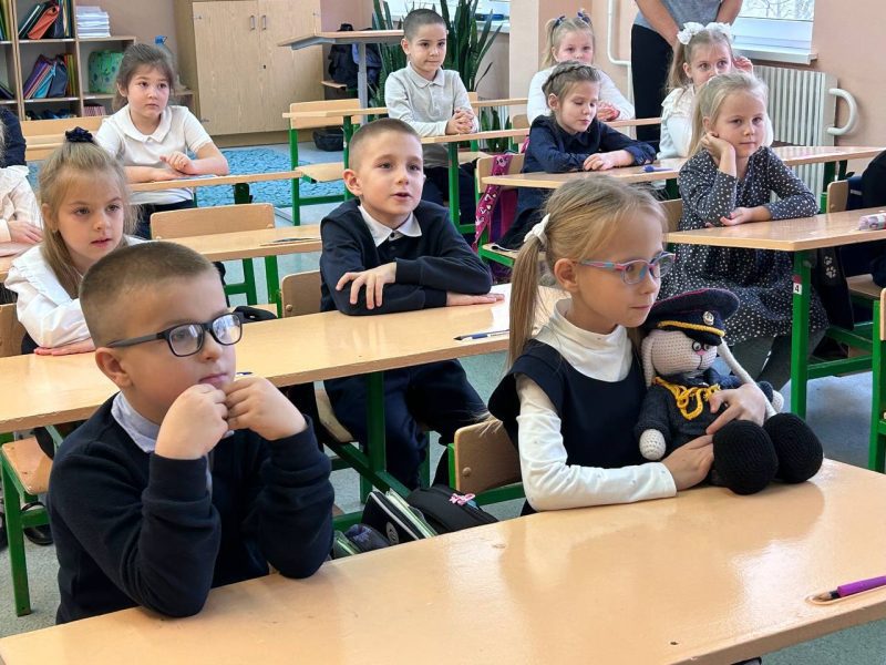 Веселые игры – серьезные знания: уроки безопасности для костюковичских школьников