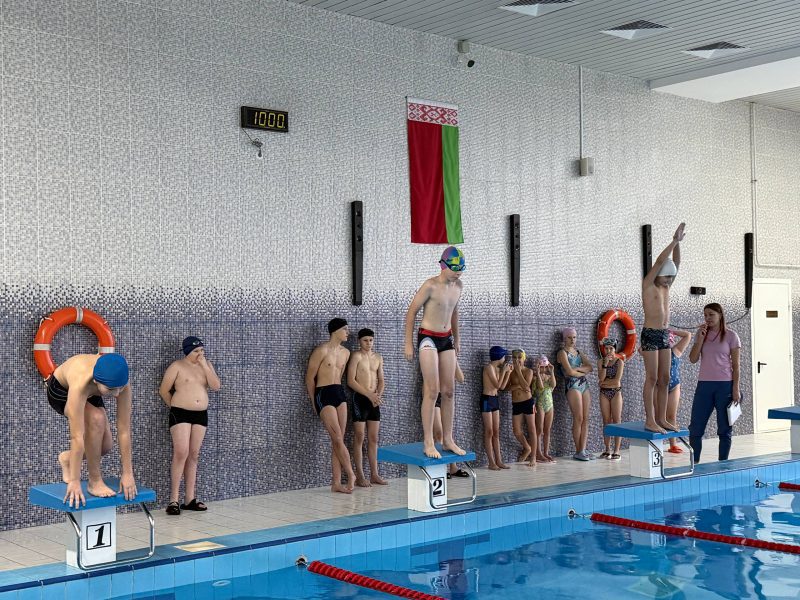 Соревнования по плаванию прошли в Костюковичском ФОЦ