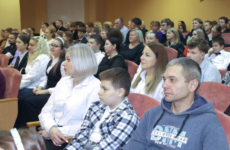 Лучших учащихся чествовали в Костюковичской средней школе №4