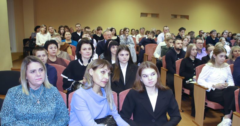 Лучших учащихся чествовали в Костюковичской средней школе №4