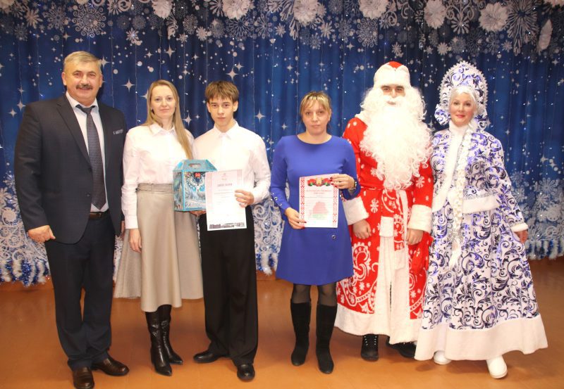 Лучших учащихся чествовали в Костюковичской средней школе №4