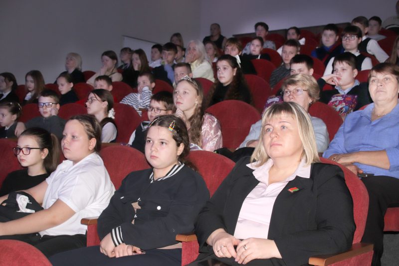 ФОТОФАКТ: В настоящую сказку попали юные костюковчане