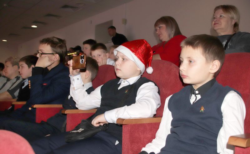 ФОТОФАКТ: В настоящую сказку попали юные костюковчане