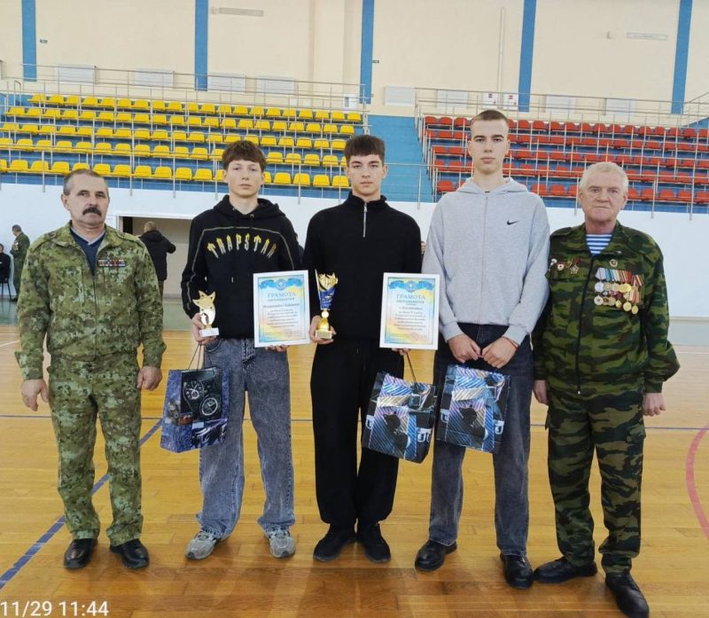 Костюковчане завоевали "серебро" в региональном турнире по пулевой стрельбе