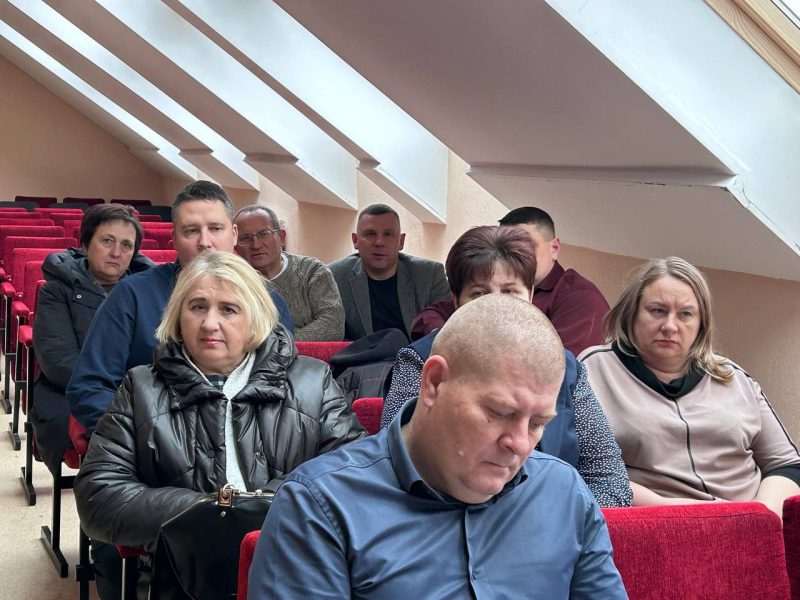 Все за работу! Как в Костюковичах содействуют занятости населения