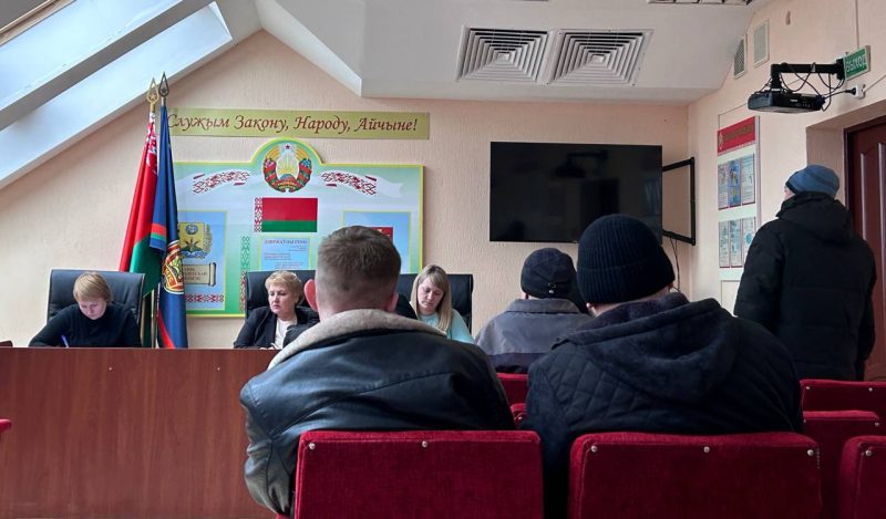 Все за работу! Как в Костюковичах содействуют занятости населения