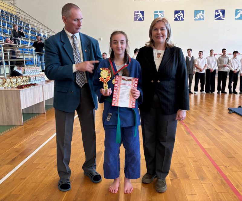 ФОТОФАКТ: Открытый Рождественский турнир по дзюдо среди юношей и девушек прошел в Костюковичах