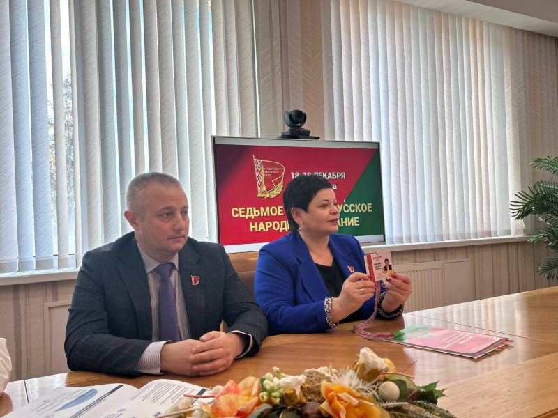 Делегаты VII Всебелорусского народного собрания встретились с костюковичской молодежью