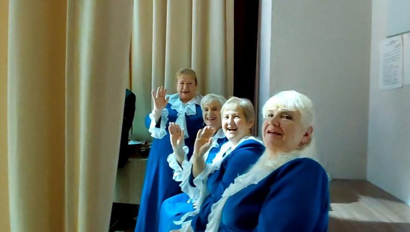 ФОТОФАКТ: Народный хор ветеранов труда отметил 45-ти летний юбилей на сцене РЦК