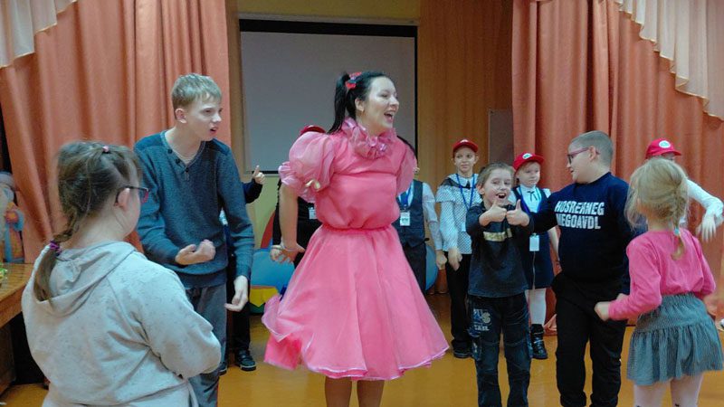 Праздник в ЦКРОиР благодаря юным блогерам-волонтерам Костюковщины Праздник в ЦКРОиР благодаря юным блогерам-волонтерам Костюковщины