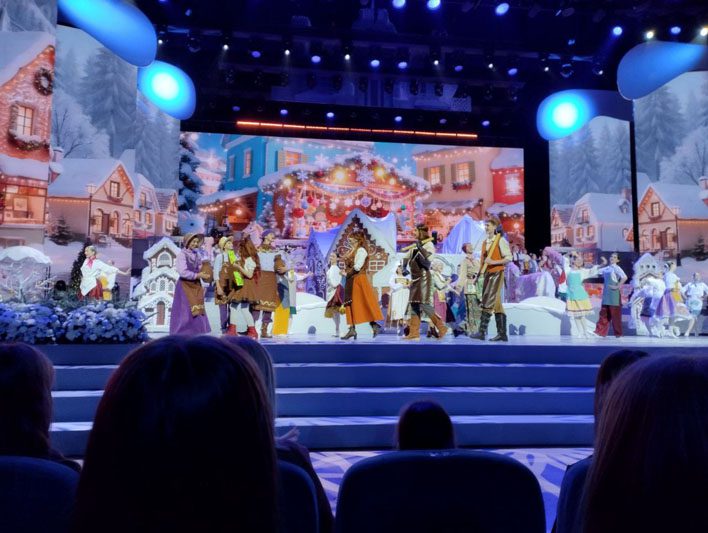 Юная костюковчанка Ангелина Михальченко побывала на главной елке страны