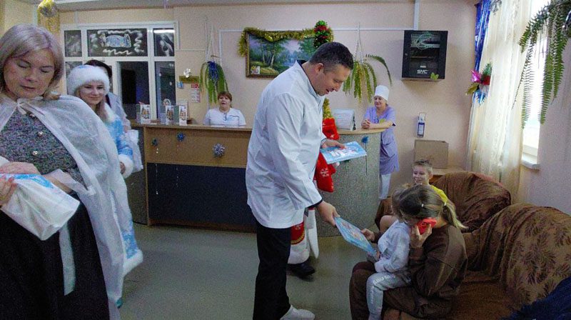 В педиатрическом отделении Костюковичской ЦРБ для маленьких пациентов организовали праздник