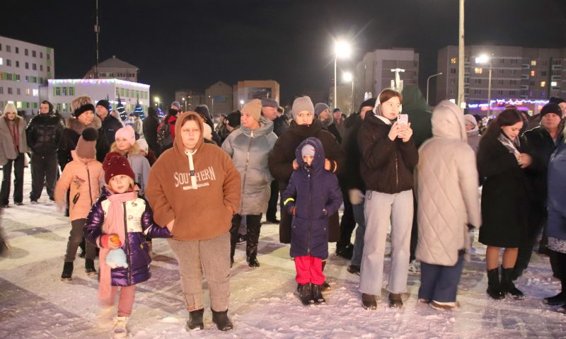 ФОТОФАКТ: Костюковчане встретили Новый 2026 год