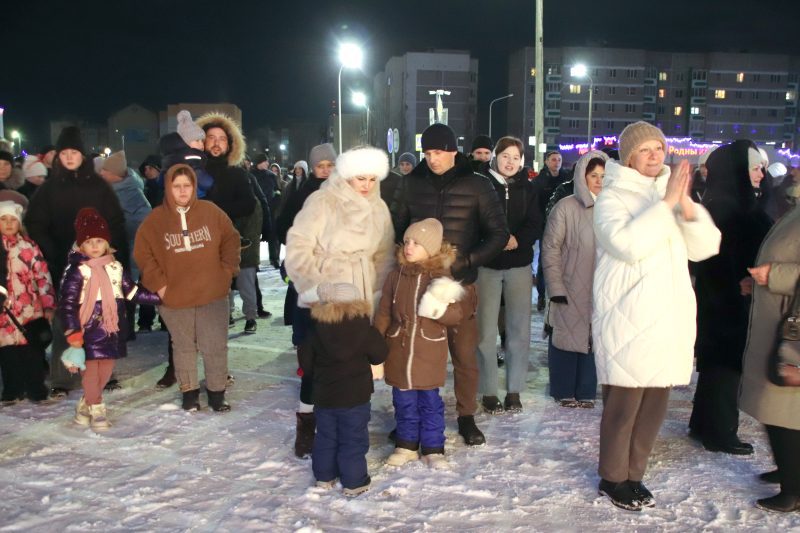 ФОТОФАКТ: Костюковчане встретили Новый 2026 год