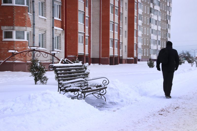 ФОТОФАКТ: Костюковичи не сдаются снежной стихии