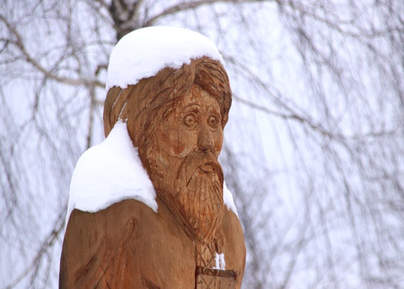 ФОТОФАКТ: Костюковичи не сдаются снежной стихии