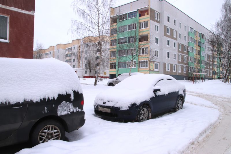 ФОТОФАКТ: Костюковичи не сдаются снежной стихии